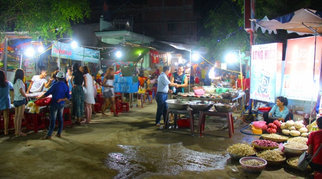 Video: Đìu hiu chợ đêm Lý Sơn