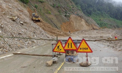 Cán bộ xã tử vong trong phòng tập thể của trụ sở