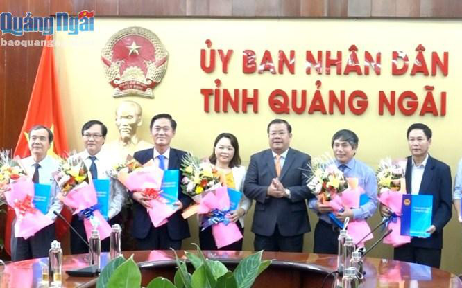 Quảng Ngãi công bố và trao quyết định bổ nhiệm, điều động cán bộ