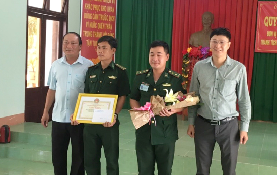 Khen thưởng thành tích đấu tranh phòng, chống tội phạm ma túy
