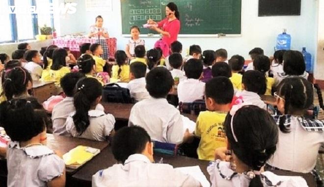 Quảng Ngãi kiến nghị bổ sung thêm 1.200 biên chế giáo dục