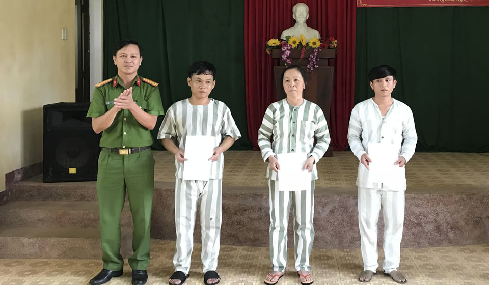 Trại tạm giam CA tỉnh Quảng Ngãi thực hiện tha tù trước thời hạn có điều kiện