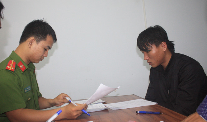 Hỗn chiến vì mâu thuẫn của 2 cô gái, 1 thanh niên bị đâm chết