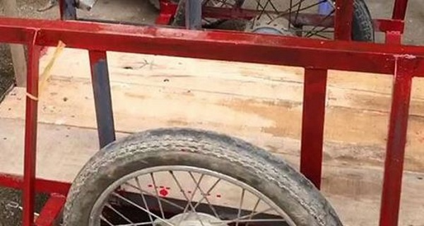 Xe mô tô va chạm với xe máy kéo xe bò làm 2 người chết