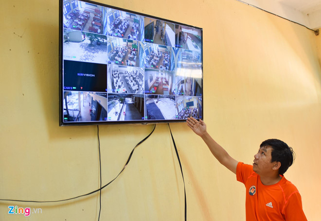 Gắn camera trong trường học ngăn bạo lực, tệ nạn