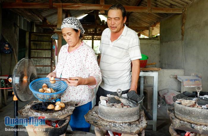 Lò bánh thuẫn hơn 100 năm tuổi