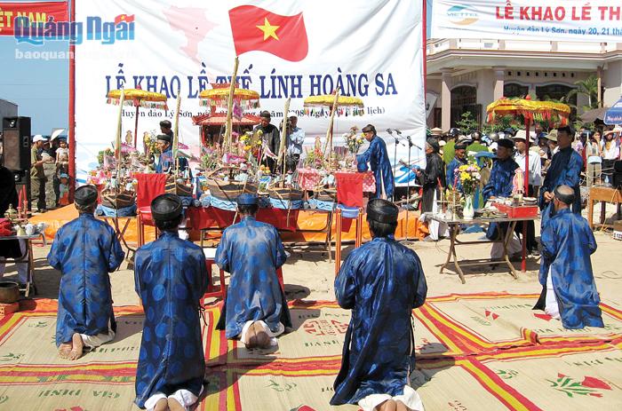 Lễ Khao lề thế lính Hoàng Sa: Tri ân tiền nhân hy sinh vì đất Mẹ